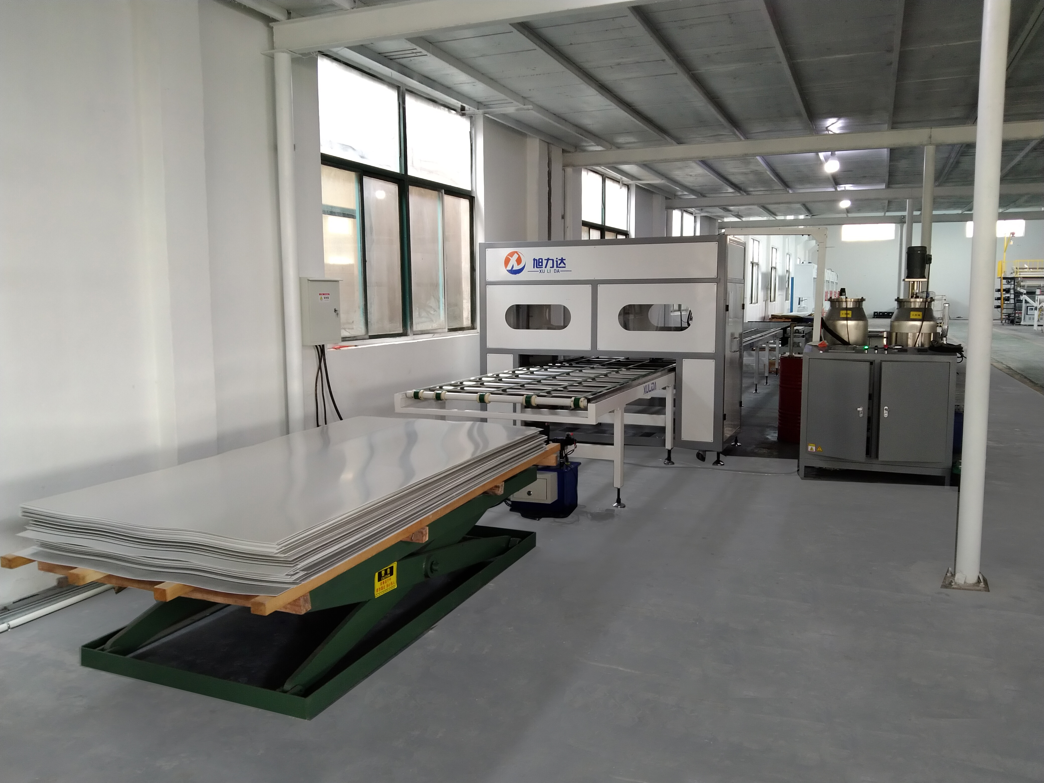 Fully Automatic Glue Spraying Machine 