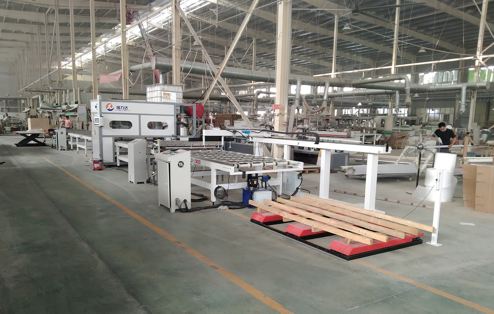 海洋金刚板生产线 拷贝.jpg